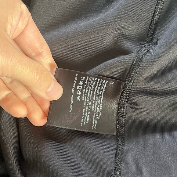 Lululemon Ribbed Softstreme Belted Wrap in Black - Picture 7 of 9